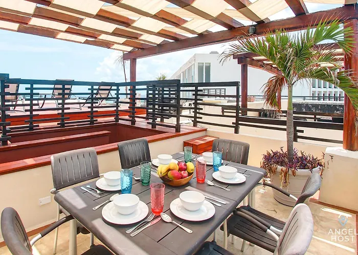 Beachfront Penthouse Oceanview Rooftop And Pool *